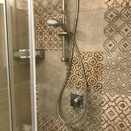 Oda ve Kahvaltı Doride 4*